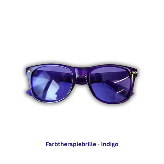 Indigo-Farbtherapiebrille, vorneansicht, blaue Gläser im Kunststoffrahmen
