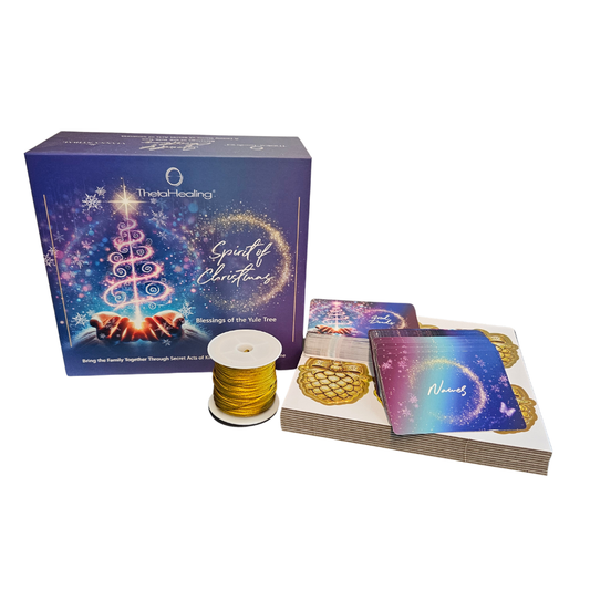Weihnachts-Set in Karton mit Karten, goldener Garnrolle und Deko-Anleitung