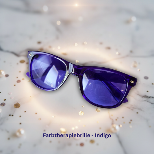 Indigo-Farbtherapiebrille mit blauen Gläsern und Kunststoffrahmen