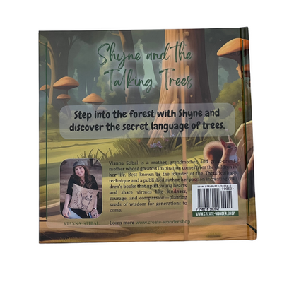 Kinderbuch-Rückseite mit Waldszene und Text, „Shyne and the Talking Trees“